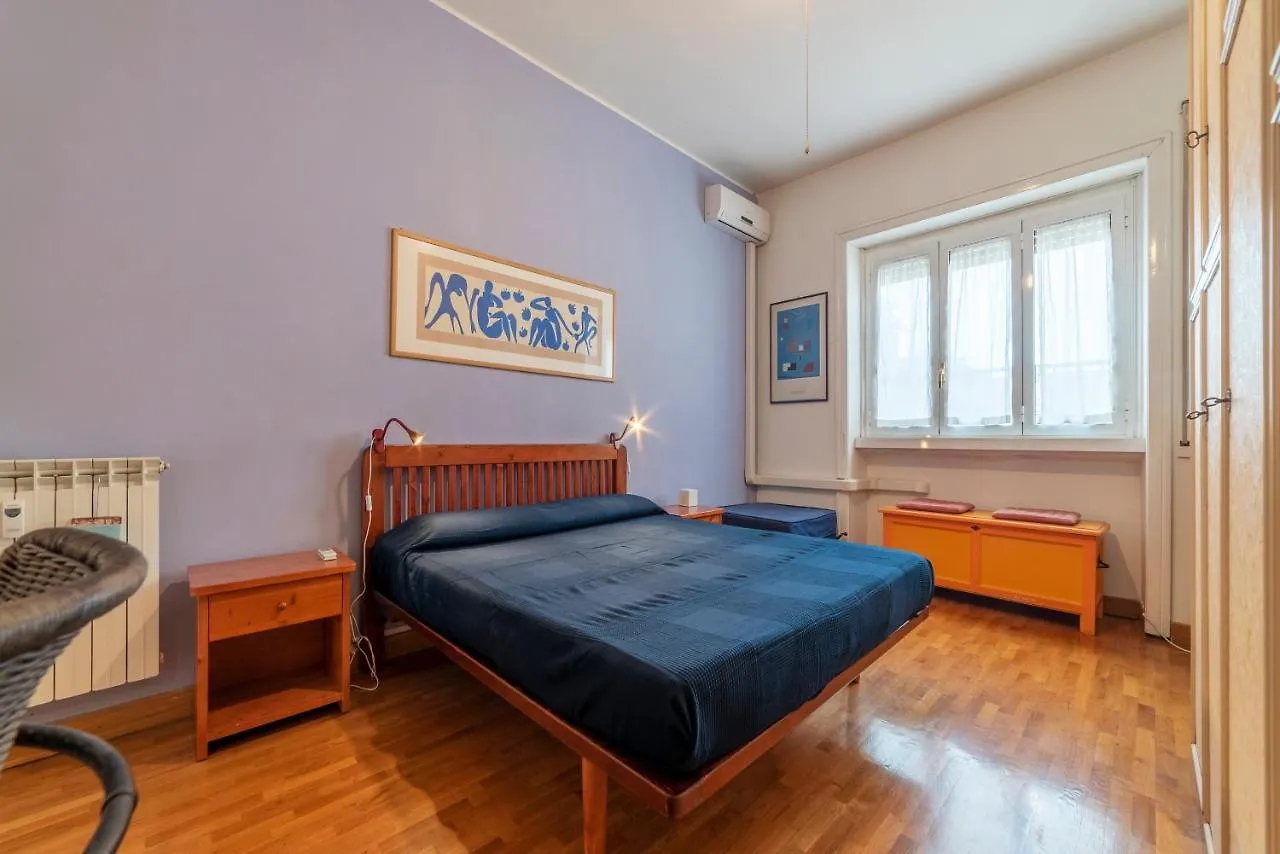 Roomy And Bright Apartment With Terrace Rome 0*,