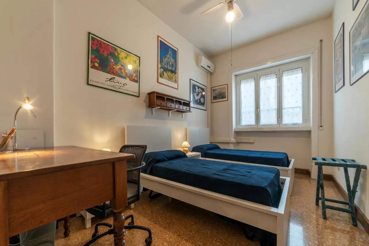 Roomy And Bright Apartment With Terrace 罗马 意大利