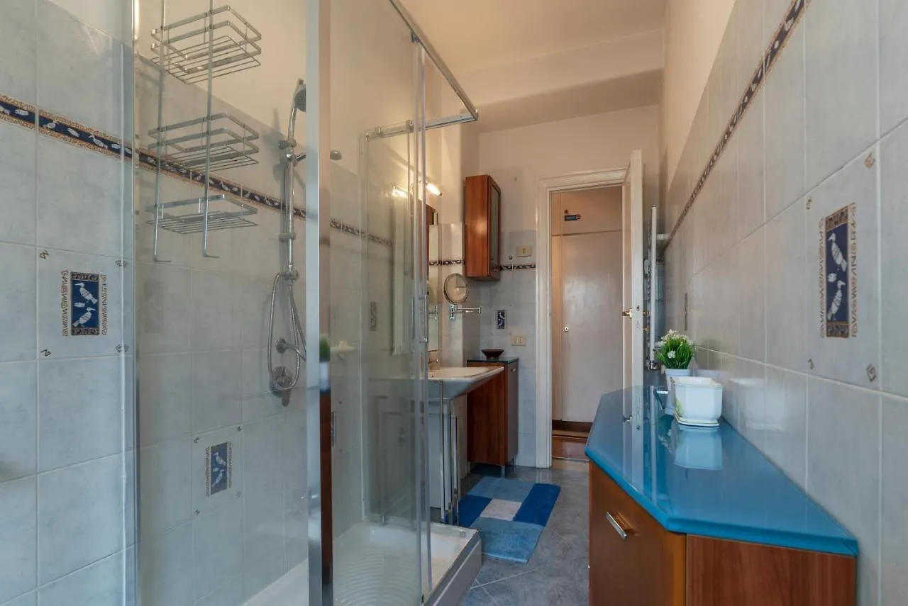 Roomy And Bright Apartment With Terrace Rome